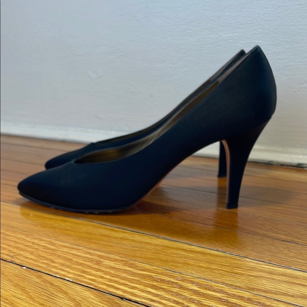 Vintage YSL classic black heels